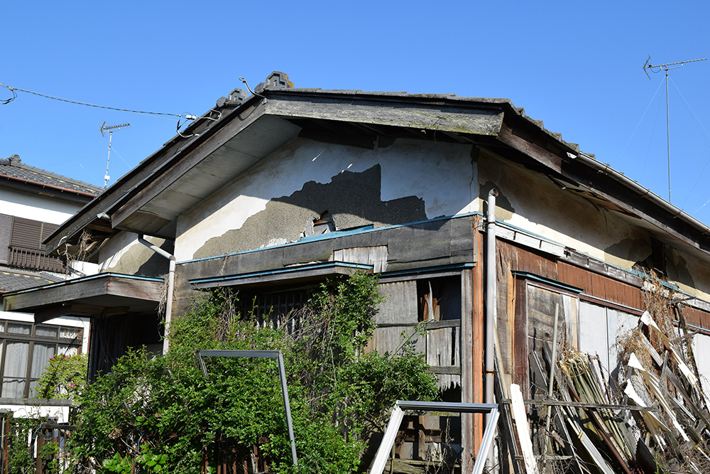空き家や空き地を放置するデメリット